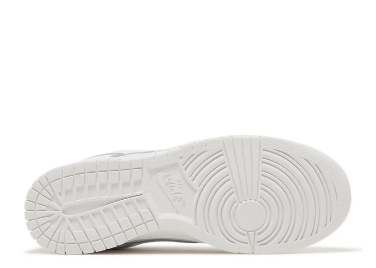 Nike Wmns Dunk Low 'Triple White' 6 Nike Wmns Dunk Low 'Triple White' - Image 4